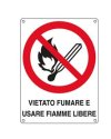 CARTELLO ALLUMINIO 16,6x23,3cm 'Vietato fumare e usare fiamme libere" CARTELLO ALLUMINIO 16,6x23,3cm 'Vietato fumare e usare fiamme libere"